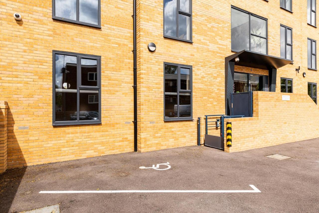 Professional Comfort - Long Stay Deals - Apartment 4 Gillingham  Eksteriør billede